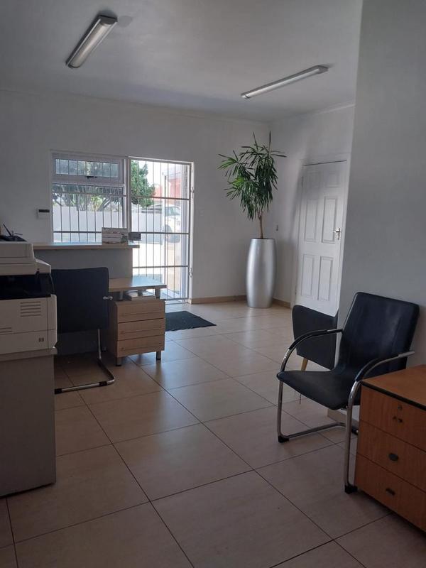 To Let commercial Property for Rent in Newton Park Eastern Cape